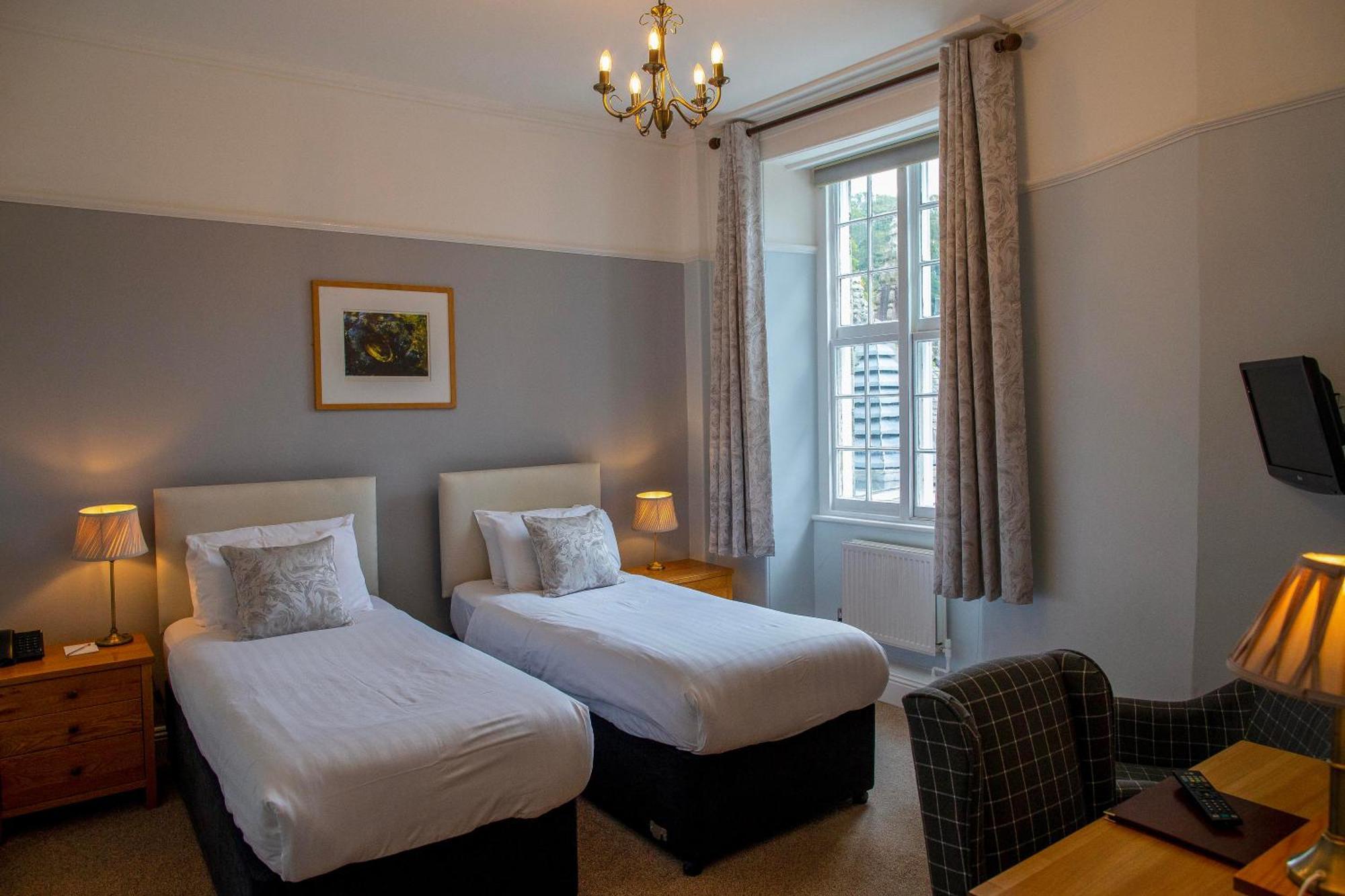Bedford Hotel Тависток Екстериор снимка
